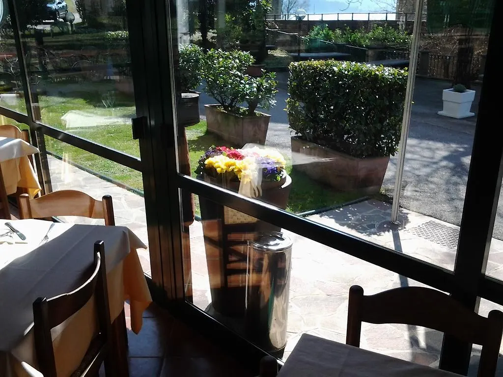 فندق اباديا لاريانافي  Trattoria I Bodega 0*,